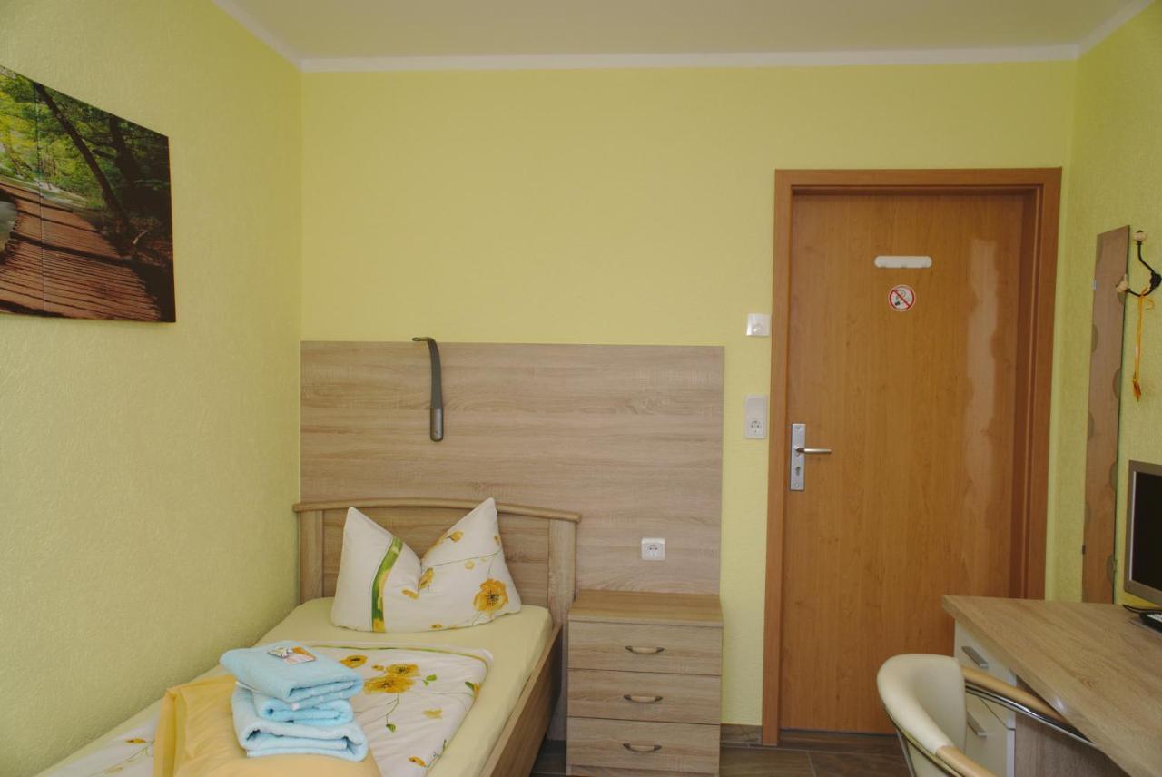 Pension Andrea Lugau Cameră foto
